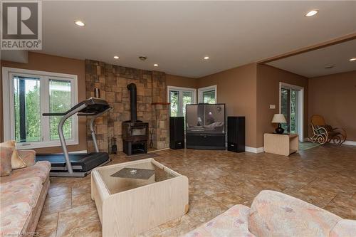 696 Anita Avenue, North Bay, ON - Indoor Photo Showing Living Room With Fireplace