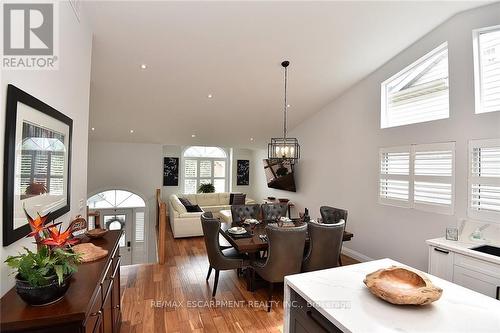 4491 Connell Avenue, Niagara Falls, ON - Indoor Photo Showing Dining Room