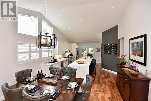 4491 Connell Avenue, Niagara Falls, ON - Indoor Photo Showing Dining Room