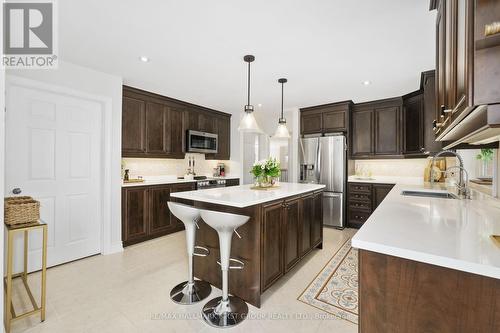 10 Meadow Drive, Kawartha Lakes, ON - Indoor Photo Showing Kitchen With Stainless Steel Kitchen With Upgraded Kitchen