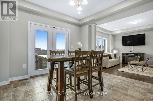 152 Cittadella Boulevard, Hamilton (Hannon), ON - Indoor Photo Showing Dining Room