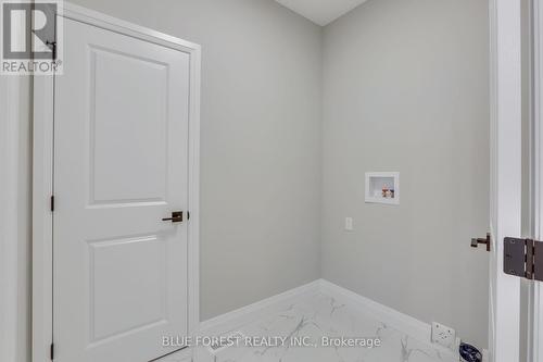 147 Shirley Street, Thames Centre (Thorndale), ON - Indoor Photo Showing Other Room