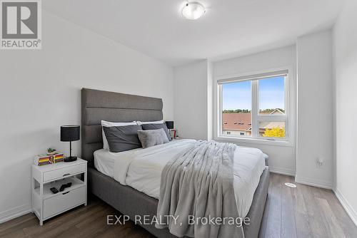 1207 - 2635 William Jackson Drive, Pickering, ON - Indoor Photo Showing Bedroom