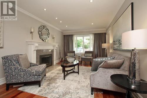 14 Rosscowan Crescent, Toronto (L'Amoreaux), ON - Indoor Photo Showing Living Room With Fireplace