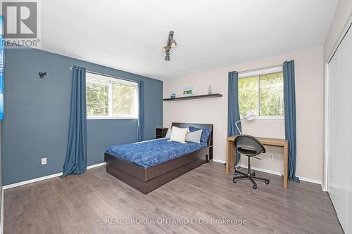 520 Concession 3, Norfolk, ON - Indoor Photo Showing Bedroom