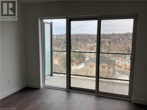 1304 - 15 Glebe Street, Cambridge, ON - Indoor Photo Showing Other Room