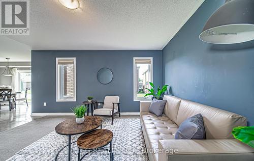 2 Manchester Court, Trent Hills (Hastings), ON - Indoor Photo Showing Living Room