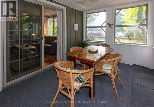 130 Driftwood Village Drive, Kawartha Lakes, ON - Indoor Photo Showing Dining Room