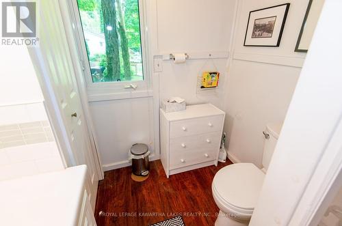 130 Driftwood Village Drive, Kawartha Lakes, ON - Indoor Photo Showing Bathroom