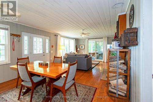 130 Driftwood Village Drive, Kawartha Lakes, ON - Indoor Photo Showing Dining Room