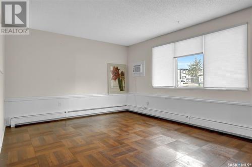 98 Froom Crescent, Regina, SK - Indoor Photo Showing Other Room