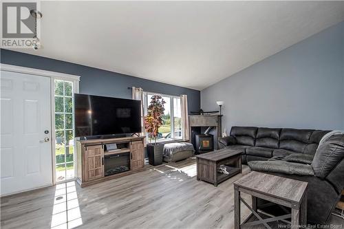 135 Ch Lac Road, Memramcook, NB - Indoor Photo Showing Living Room