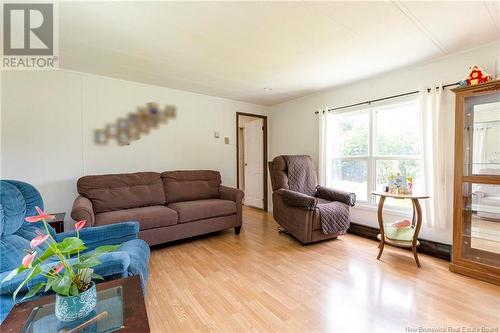 215 Passekeag Road, Passekeag, NB - Indoor Photo Showing Living Room