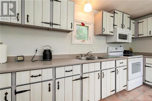 215 Passekeag Road, Passekeag, NB - Indoor Photo Showing Kitchen With Double Sink