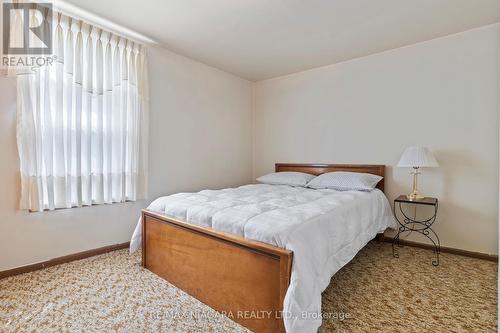 1 Nello Street, St. Catharines, ON - Indoor Photo Showing Bedroom