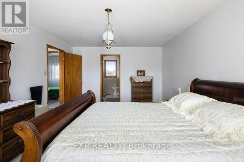 617 Rivermeade Avenue, Kingston, ON - Indoor Photo Showing Bedroom