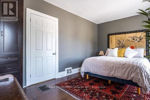 385 Herkimer Street, Hamilton (Kirkendall), ON - Indoor Photo Showing Bedroom