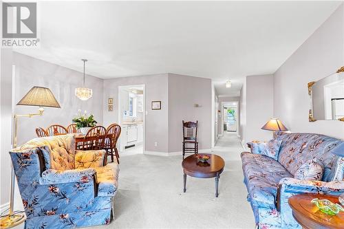 1089 Bridlewood Drive, Brockville, ON - Indoor Photo Showing Living Room