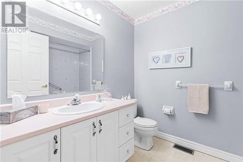 1089 Bridlewood Drive, Brockville, ON - Indoor Photo Showing Bathroom