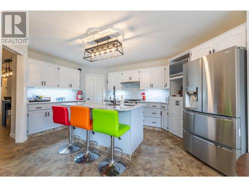 805 Comox Street Unit# 143, Penticton, BC - Indoor Photo Showing Kitchen