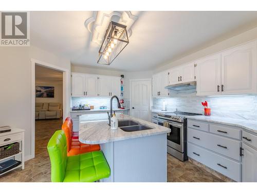 805 Comox Street Unit# 143, Penticton, BC - Indoor Photo Showing Kitchen With Double Sink With Upgraded Kitchen