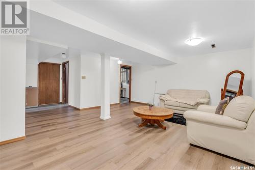 2714 Louise Street, Saskatoon, SK - Indoor Photo Showing Living Room