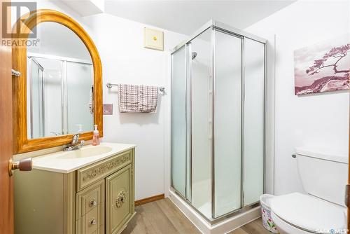 2714 Louise Street, Saskatoon, SK - Indoor Photo Showing Bathroom