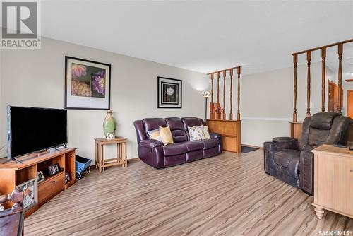 2714 Louise Street, Saskatoon, SK - Indoor Photo Showing Living Room