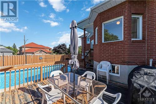 1075 Normandy Crescent, Ottawa, ON - Outdoor