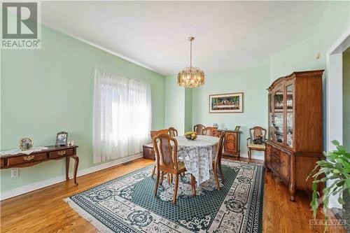 1075 Normandy Crescent, Ottawa, ON - Indoor Photo Showing Dining Room