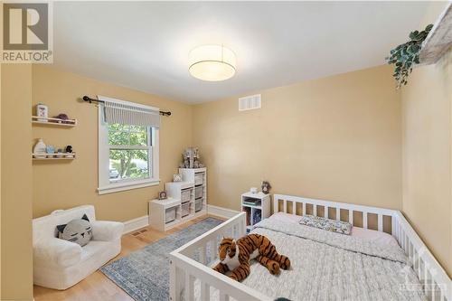 54 Dunvegan Road, Ottawa, ON - Indoor Photo Showing Bedroom