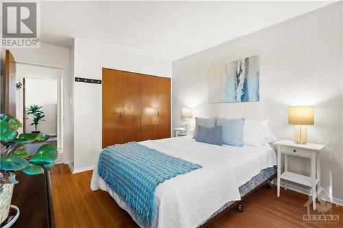 71 Viewmount Drive, Ottawa, ON - Indoor Photo Showing Bedroom