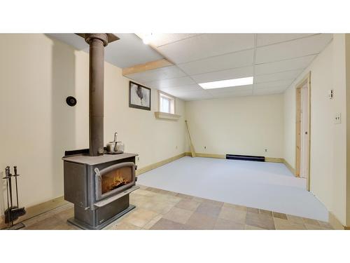 4764 Forsters Landing Road, Radium Hot Springs, BC - Indoor With Fireplace