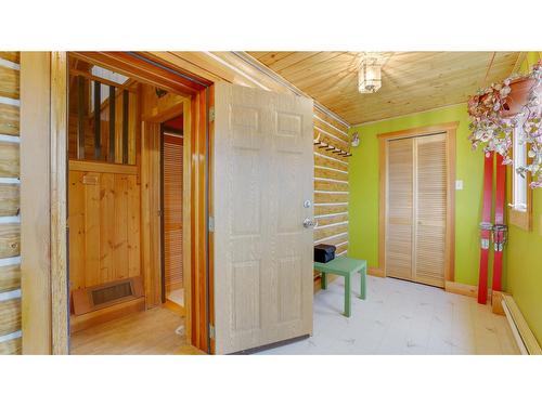 4764 Forsters Landing Road, Radium Hot Springs, BC -  Photo Showing Other Room