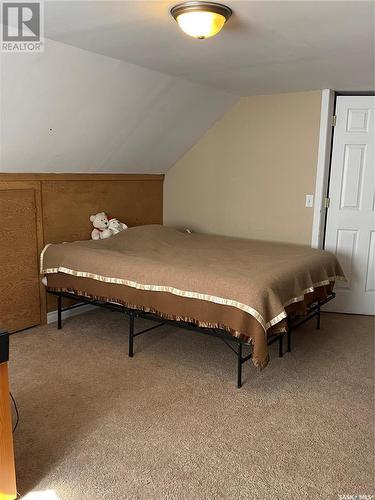 214 Main Street, Midale, SK - Indoor Photo Showing Bedroom