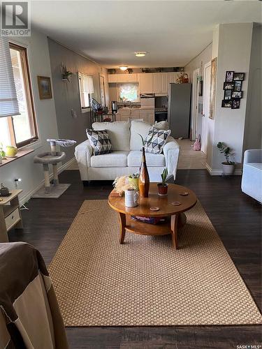 214 Main Street, Midale, SK - Indoor Photo Showing Living Room