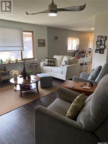 214 Main Street, Midale, SK - Indoor Photo Showing Living Room