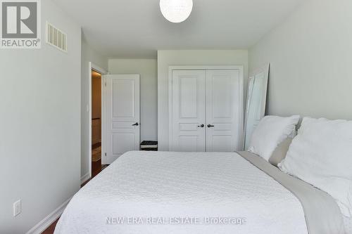 5 Sibella Way, Vaughan (Vellore Village), ON - Indoor Photo Showing Bedroom