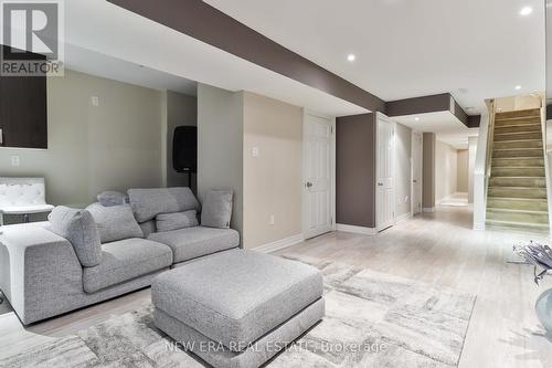 5 Sibella Way, Vaughan, ON - Indoor Photo Showing Living Room