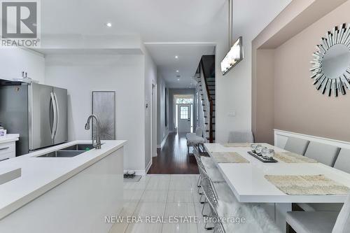 5 Sibella Way, Vaughan (Vellore Village), ON - Indoor Photo Showing Dining Room