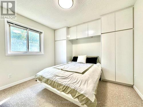 273 Spring Gate Boulevard, Vaughan (Crestwood-Springfarm-Yorkhill), ON - Indoor Photo Showing Bedroom