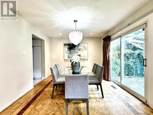 273 Spring Gate Boulevard, Vaughan (Crestwood-Springfarm-Yorkhill), ON - Indoor Photo Showing Dining Room