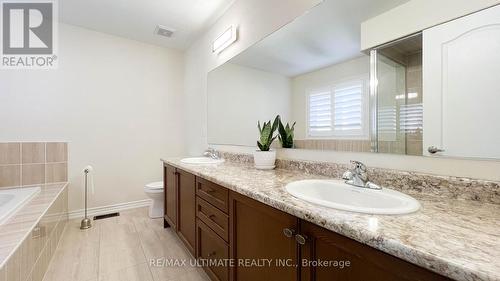 36 Roulette Crescent, Brampton, ON - Indoor Photo Showing Bathroom