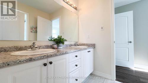 36 Roulette Crescent, Brampton (Northwest Brampton), ON - Indoor Photo Showing Bathroom