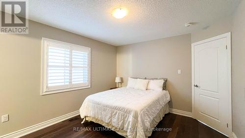 36 Roulette Crescent, Brampton (Northwest Brampton), ON - Indoor Photo Showing Bedroom