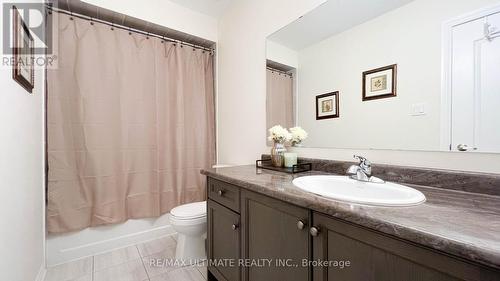 36 Roulette Crescent, Brampton, ON - Indoor Photo Showing Bathroom