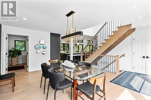 928 Glen Acres Court, Burlington (Lasalle), ON - Indoor Photo Showing Dining Room