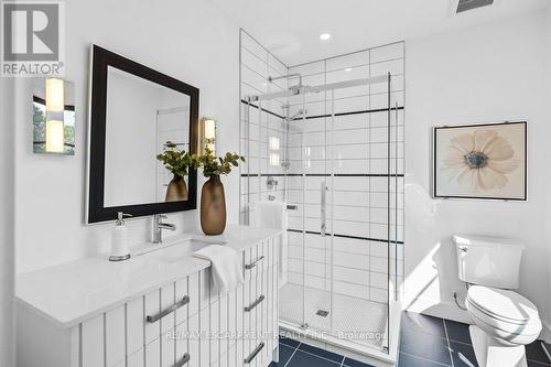 928 Glen Acres Court, Burlington (Lasalle), ON - Indoor Photo Showing Bathroom