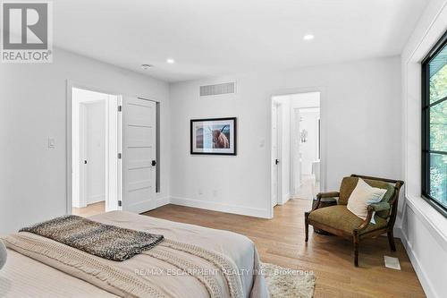 928 Glen Acres Court, Burlington (Lasalle), ON - Indoor Photo Showing Bedroom