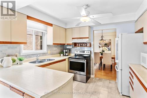 5417 Sheldon Park Drive, Burlington, ON - Indoor Photo Showing Kitchen With Double Sink